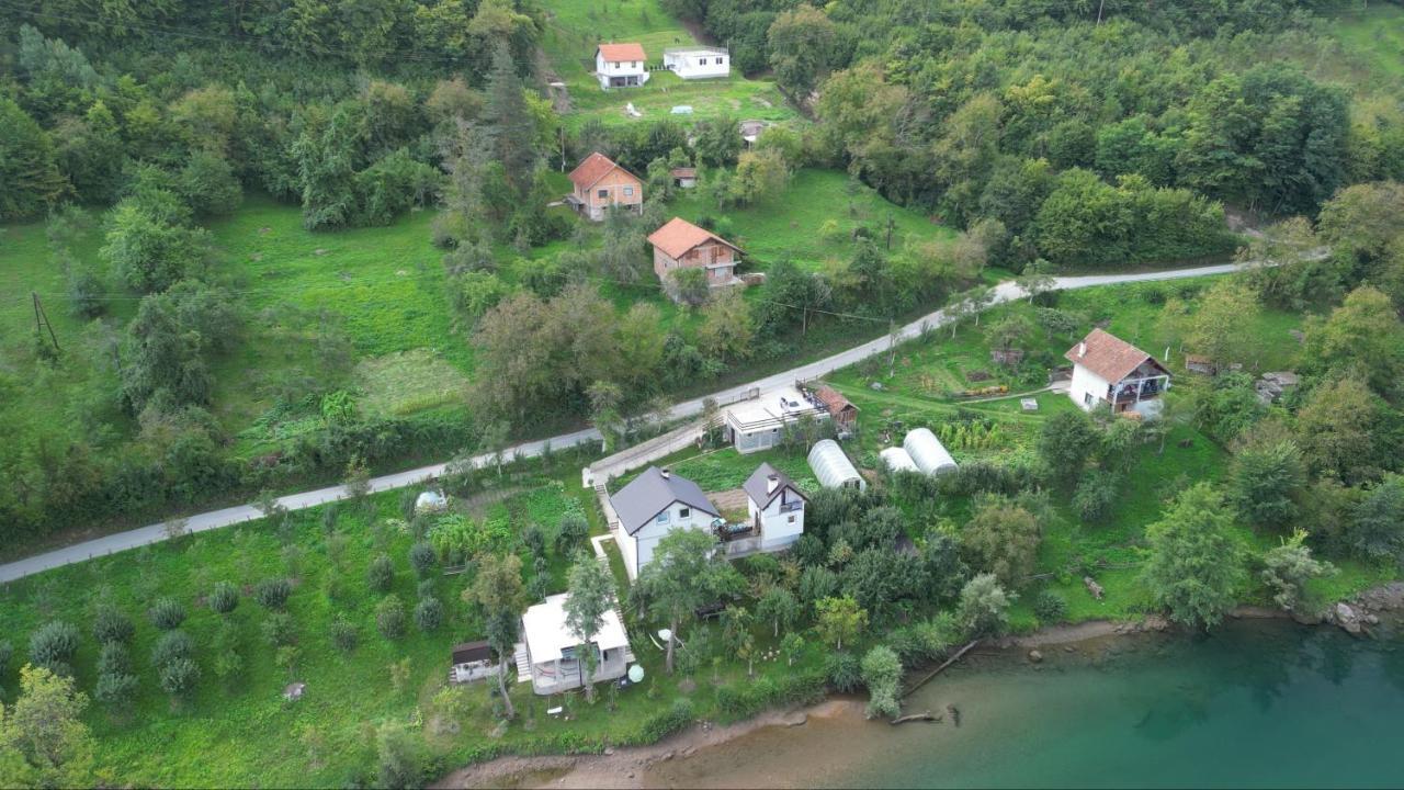 Prenociste Na Drini Foca Bed and Breakfast Exteriör bild